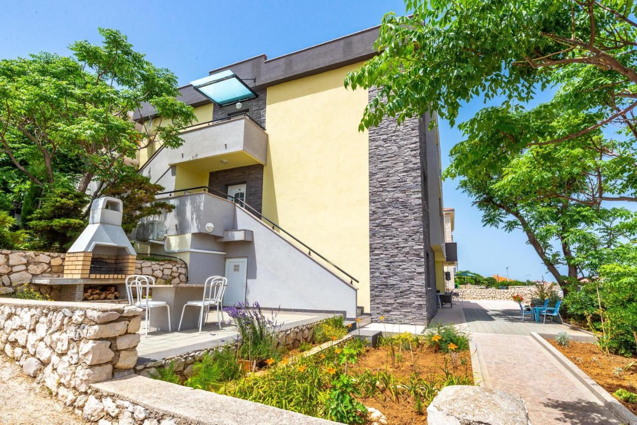 Apartments Lili Паг Экстерьер фото
