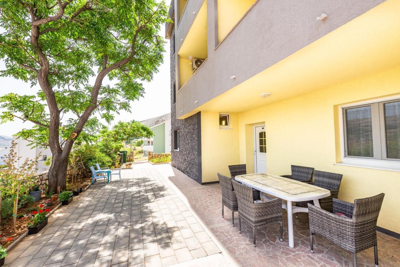 Apartments Lili Паг Экстерьер фото
