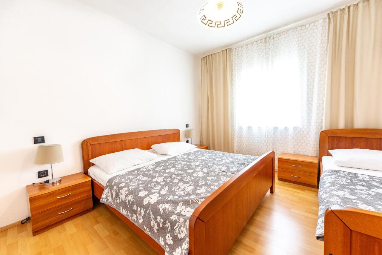 Apartments Lili Паг Экстерьер фото