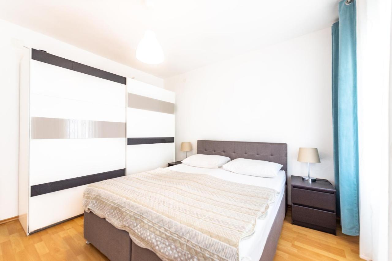 Apartments Lili Паг Экстерьер фото